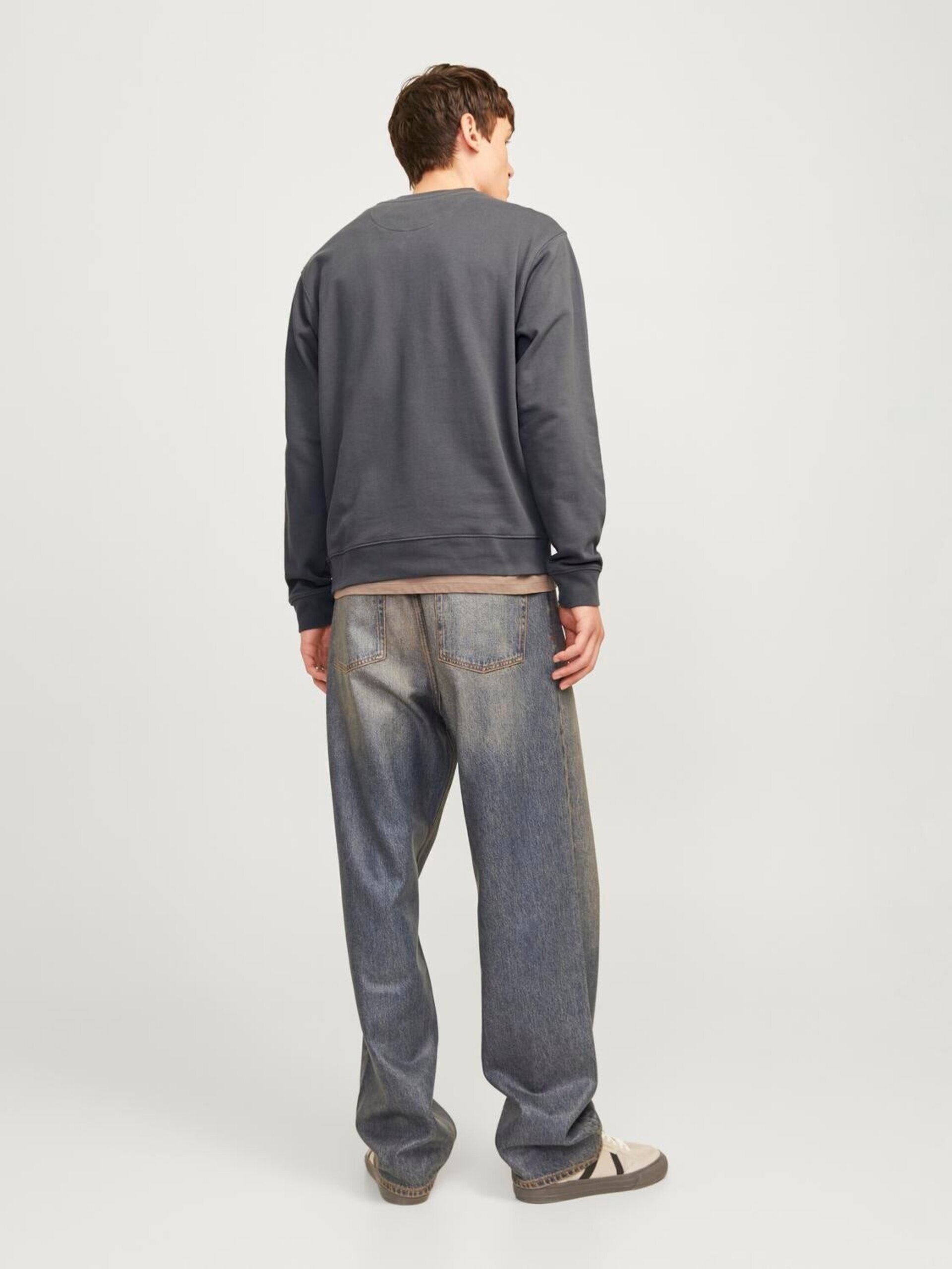 SUDADERA LISA GRIS - 3