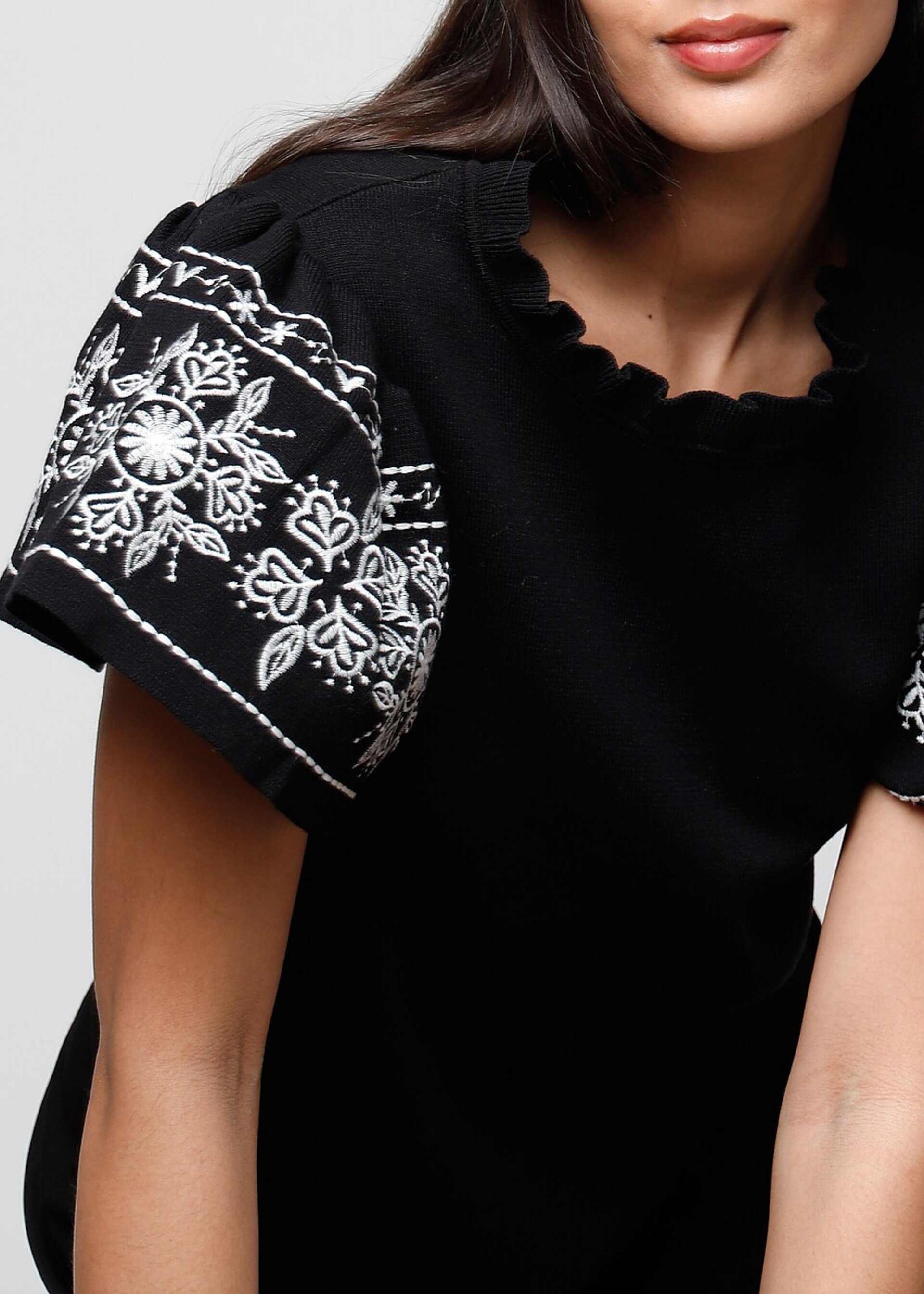 BLUSA BLACK & WHITE CHIC - 2