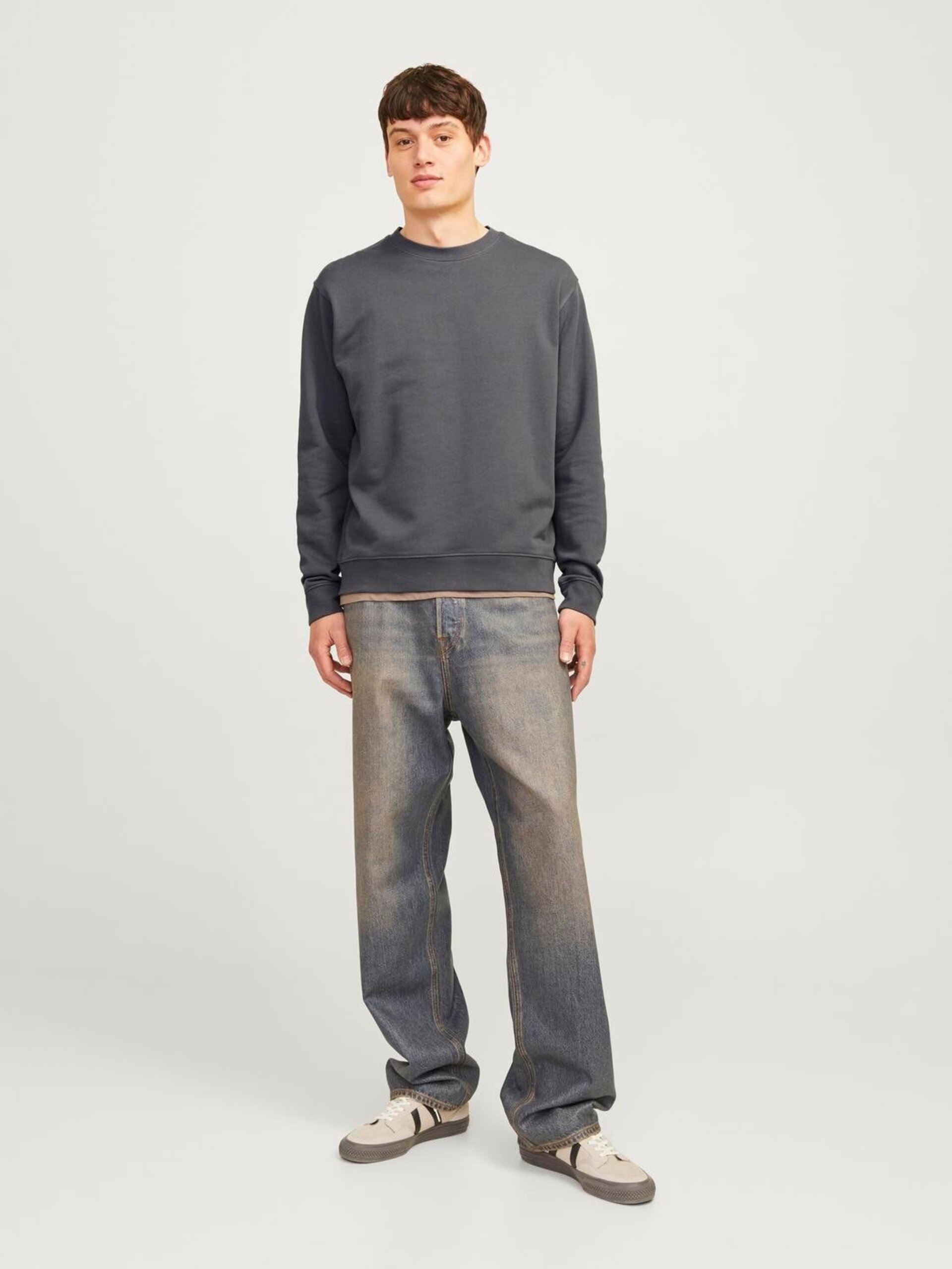 SUDADERA LISA GRIS - 2