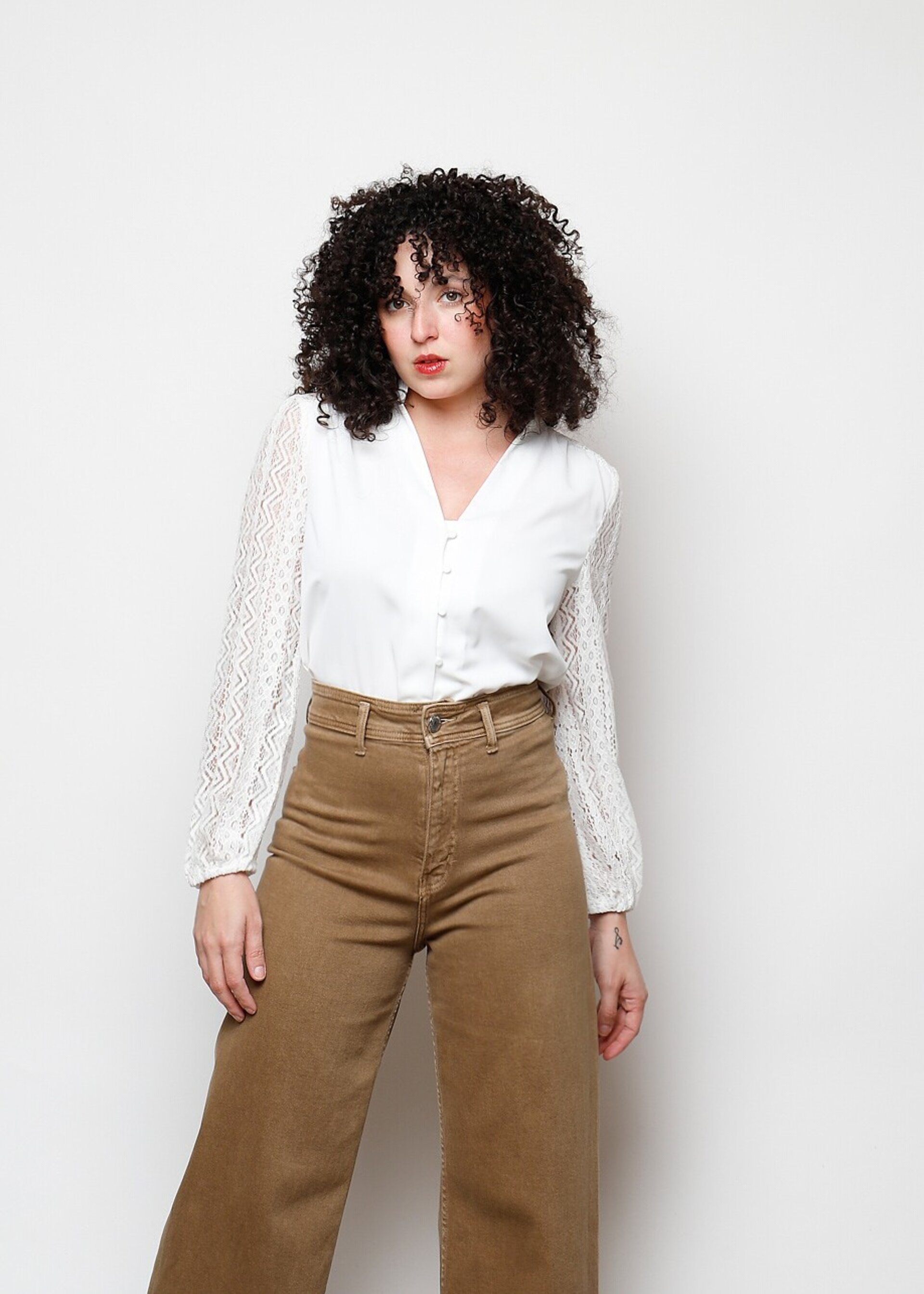 BLUSA ENCAJE ELEGANTE - 2