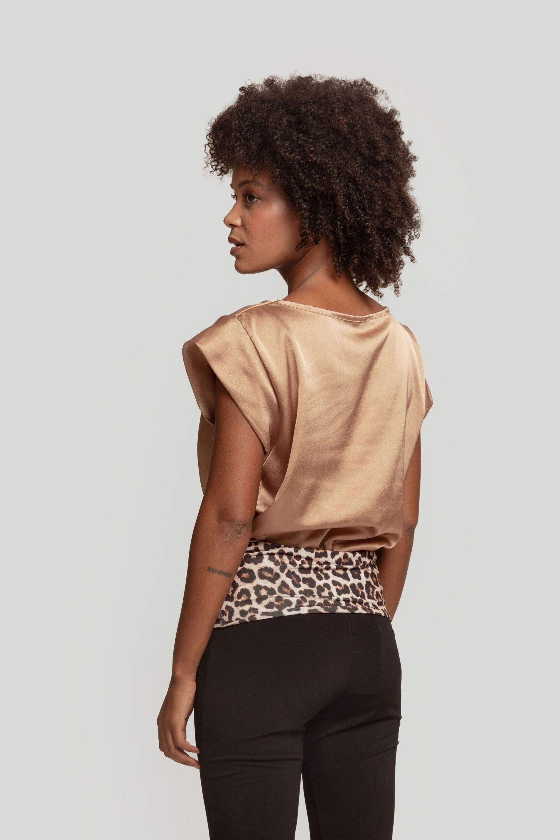 TOP DRAPEADO CAMEL - 3