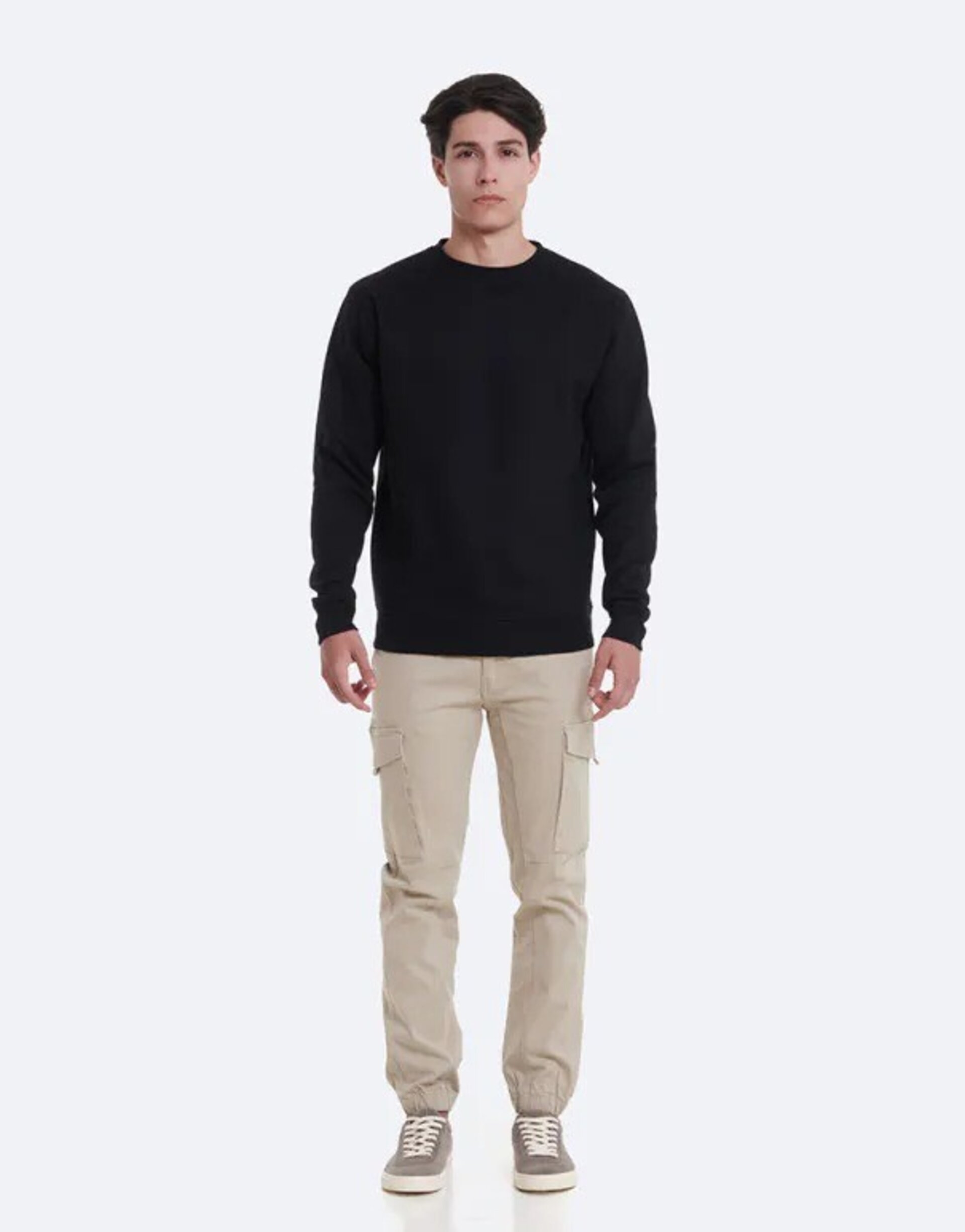 SUDADERA BASICA NEGRA - 5
