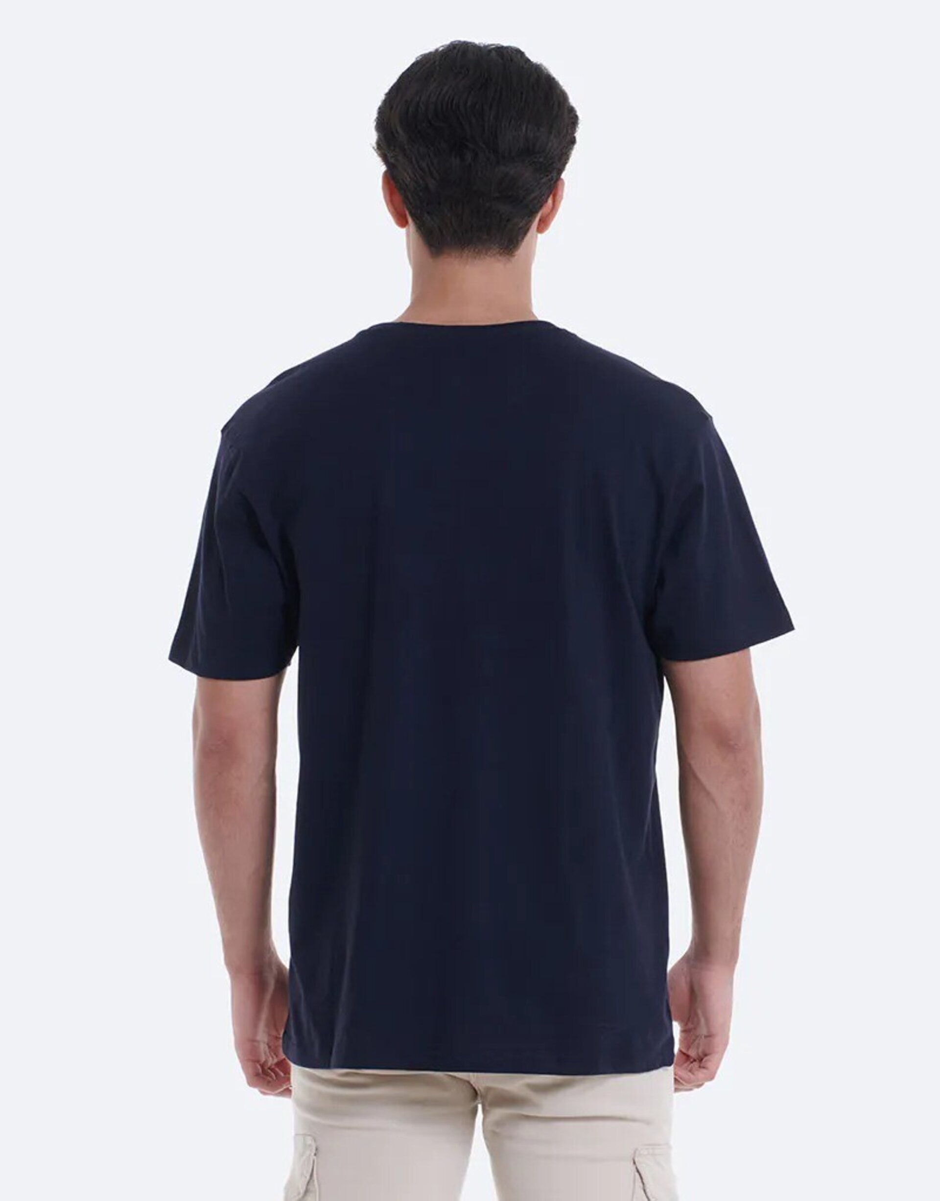 CAMISETA PRINT NO ONE IS YOU - 2
