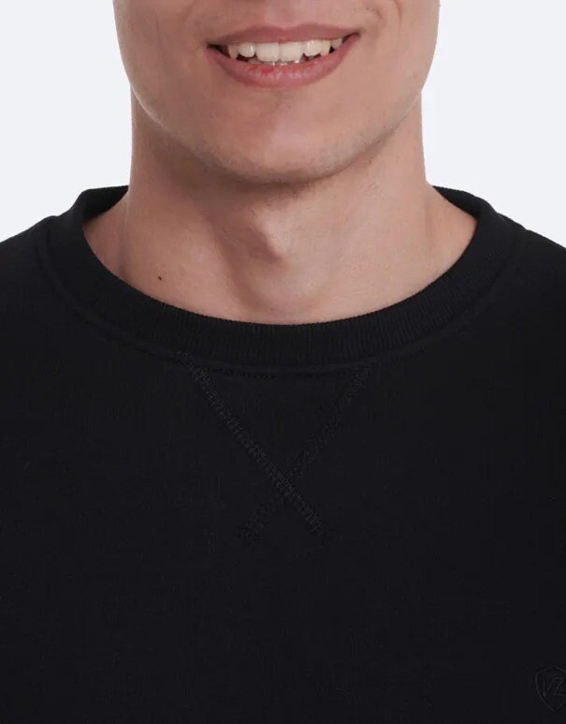 SUDADERA BASICA NEGRA - 4
